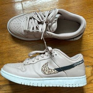 Nike Dunk Low tan with black cheetah swoosh women’s size 7.5 worn as seen in pic